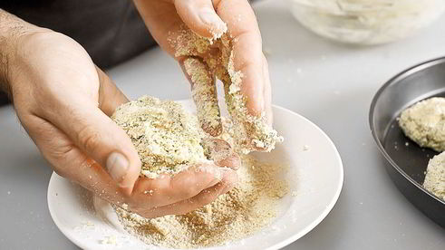 английские котлеты с лососем, брокколи и картофельным пюре