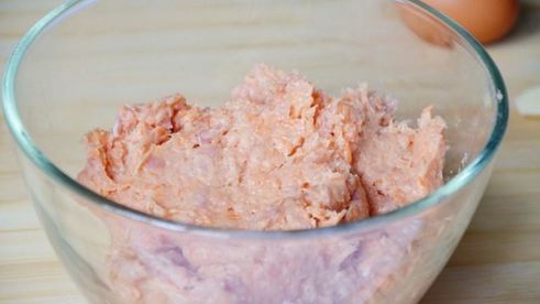 детские куриные котлеты под соусом