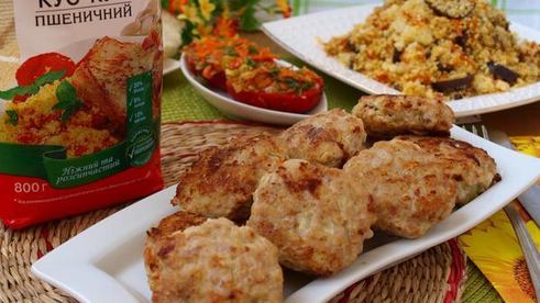 индюшиные котлеты с кус-кусом