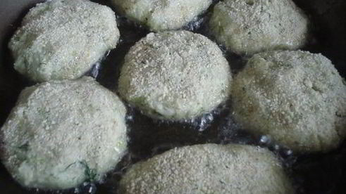 капустные котлеты с ароматным кус-кусом