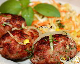 Котлетки из рубленного мяса жаренные на углях