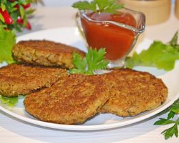 Котлеты из консервы сардины с рисом