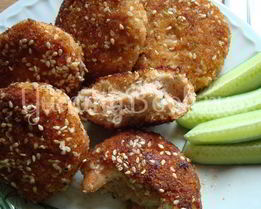 Котлеты из креветок и лосося с имбирем