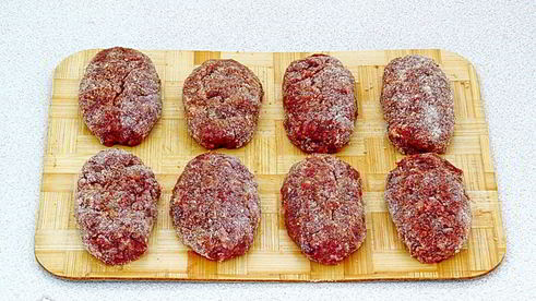 котлеты из свинины с печенью