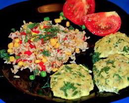 Котлеты из трески с гавайской смесью в духовке