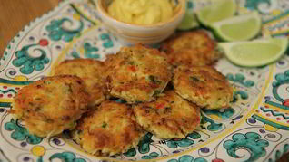 Крабовые котлетки под домашним майонезом