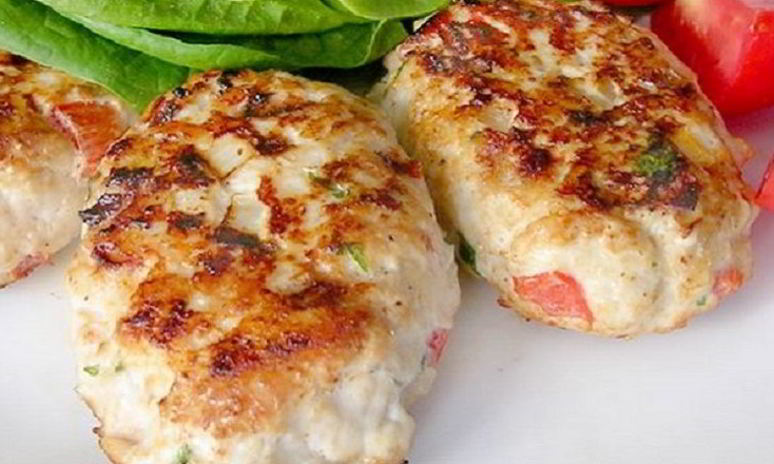 Рецепт куриных котлет с кабачком