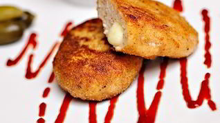 Куриные котлеты с плавленым сыром