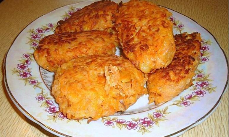Рецепт морковных котлет со сметаной на сковороде