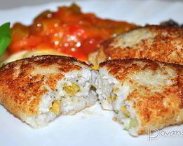 Рыбные котлеты, фаршированные оливками