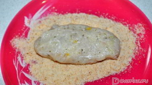 рыбные котлеты, фаршированные оливками