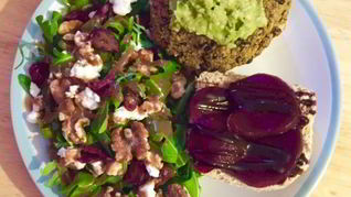 Вегетарианские котлеты из темной фасоли