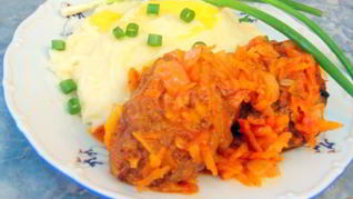 Замороженные котлеты в томатном соусе