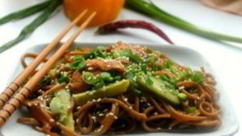 лапша по-японски с курицей
