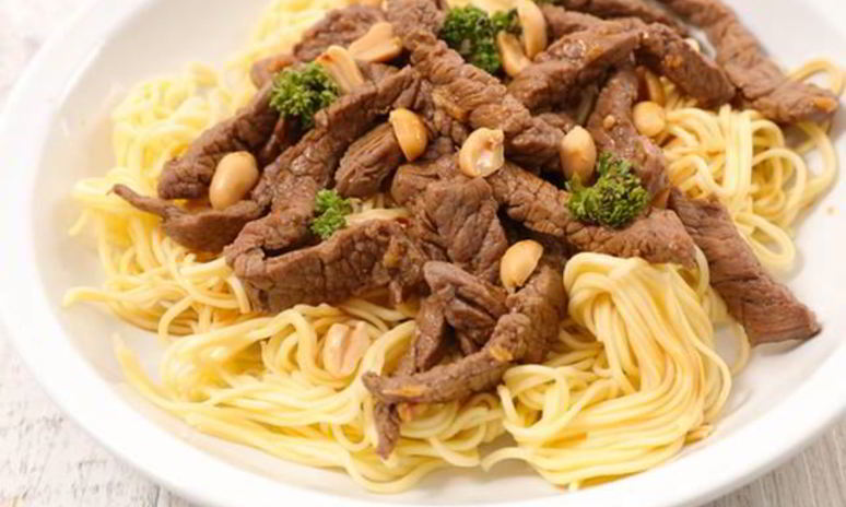Рецепт лапши с говядиной и арахисом