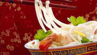 Лапша с курицей и овощами