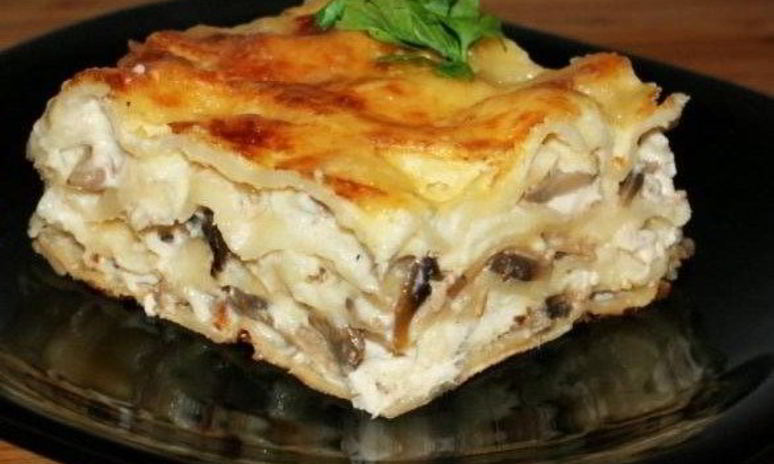 Рецепт лазаний с индюшиным фаршем и соусом бешамель