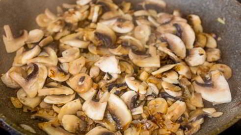 лазанья с курицей и шампиньонами