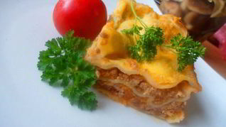 Лазанья с мясным фаршем и овощами