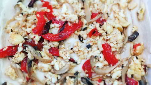 лазанья с вешенками и адыгейским сыром под соусом бешамель