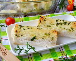 Рулет Лазанья в чесночном хлебе