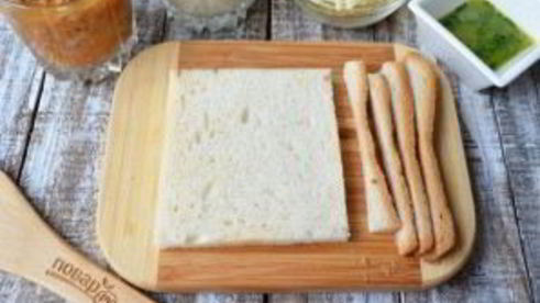 рулет лазанья в чесночном хлебе