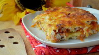 Рыжая лазанья с овощами