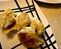 Фаршированные макароны под соусом Бешамель