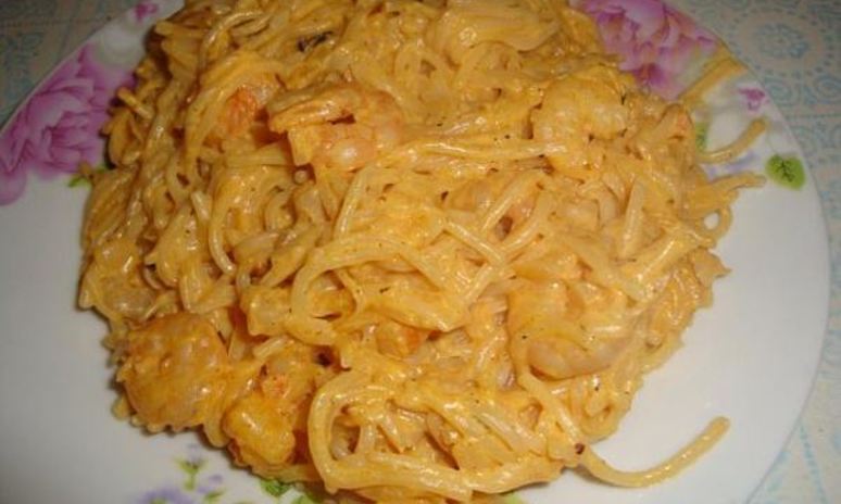 Рецепт макарон с креветками в сметанном соусе