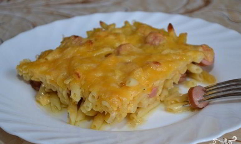 Рецепт макарон с сосиской в духовке