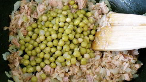 макароны с тунцовым соусом