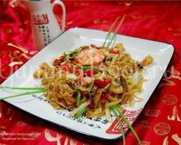 Обжареная рисовая лапша