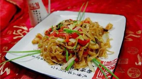 обжареная рисовая лапша