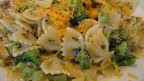 паста с брокколи и анчоусами