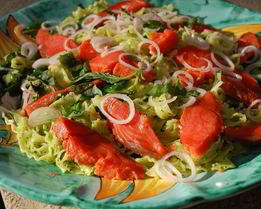 Паста с кетой, шпинатом и соусом песто