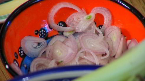 паста с кетой, шпинатом и соусом песто