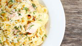 Паста с лососем в сливочном соусе