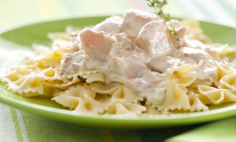 Рецепт пасты с лососево-сырным соусом