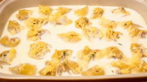 ракушки, фаршированные цуккини, помидорами и фаршем