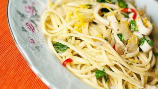 Спагетти с кальмарами