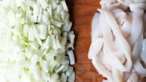 спагетти с кальмарами