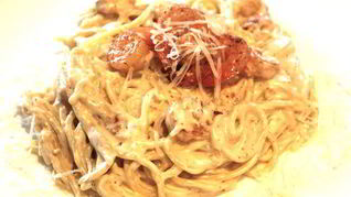 Спагетти с креветками в сливочном соусе