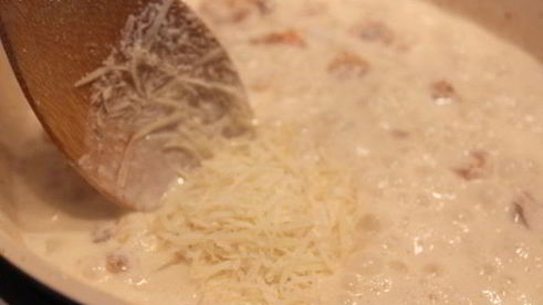 спагетти с креветками в сливочном соусе