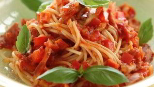 Спагетти с соусом из болгарского перца