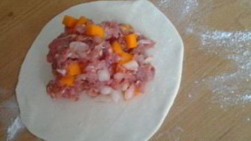 манты с тыквой и мясом