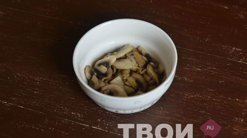 мясо по-французски с грибами