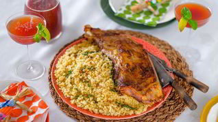 Баранья ножка с пряной зеленью