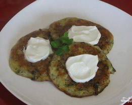 Биточки с грибами и сыром