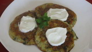 Биточки с грибами и сыром