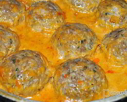 Ежики запеченные в соусе со сливками